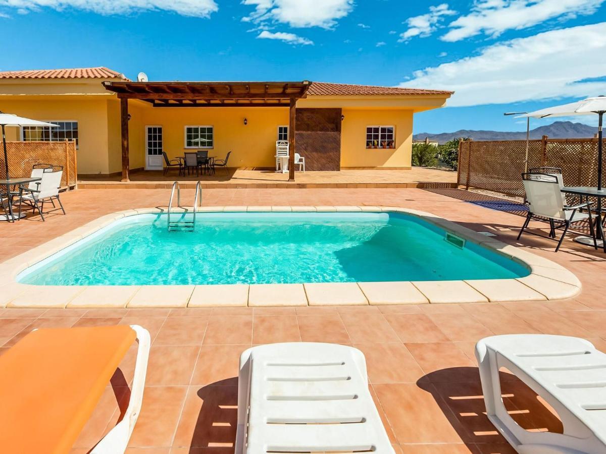 Belvilla By Oyo Chalet En Tuineje Para 6 Personas 객실 사진